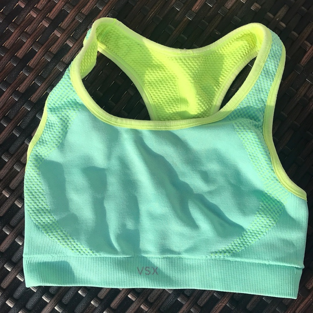 VSX reversible sports bra